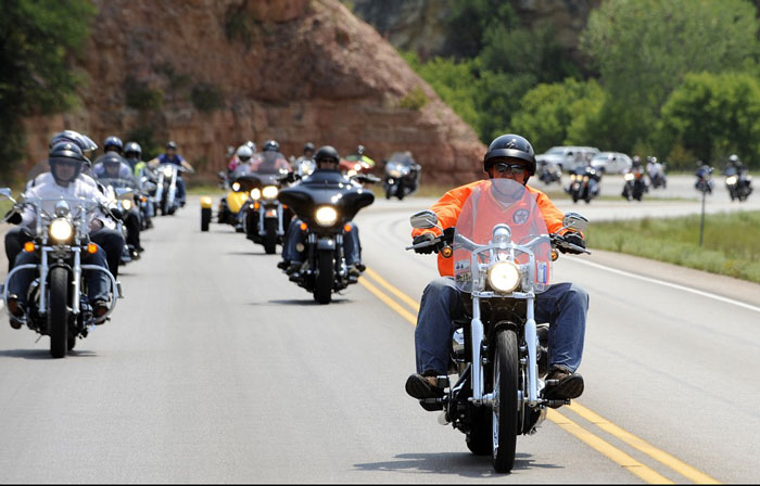 motorcycle gang touring
