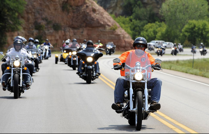 motorcycle gang touring
