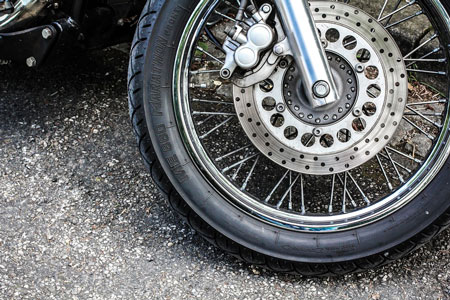 black-chicken-strips-on-motorcycle-tire 